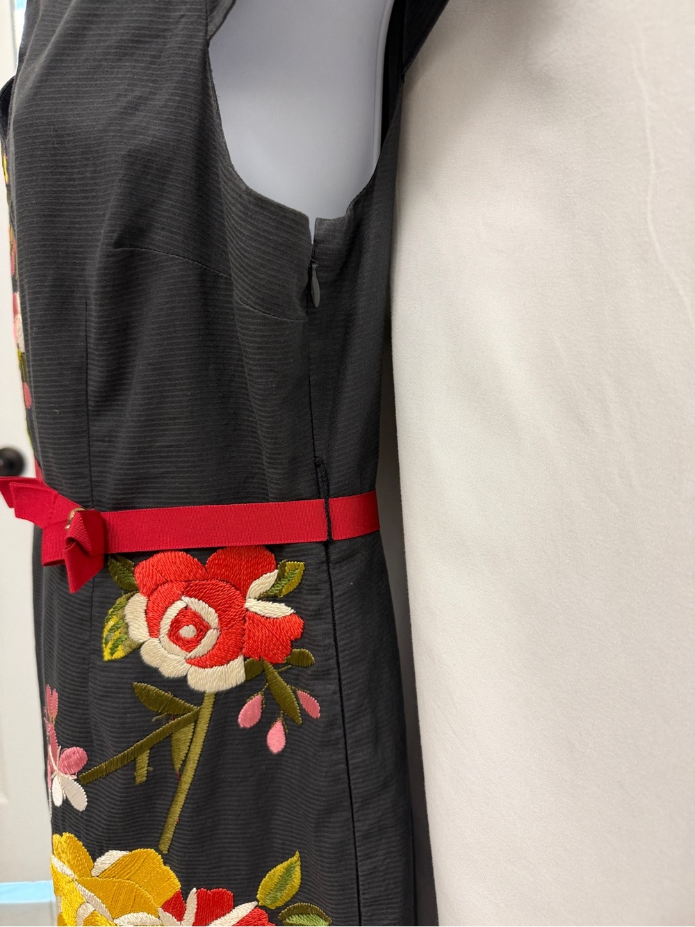 Moulinette Soeurs by Anthropologie Black Floral Rose Embroidery Sheath Dress 8 - Picture 5 of 11